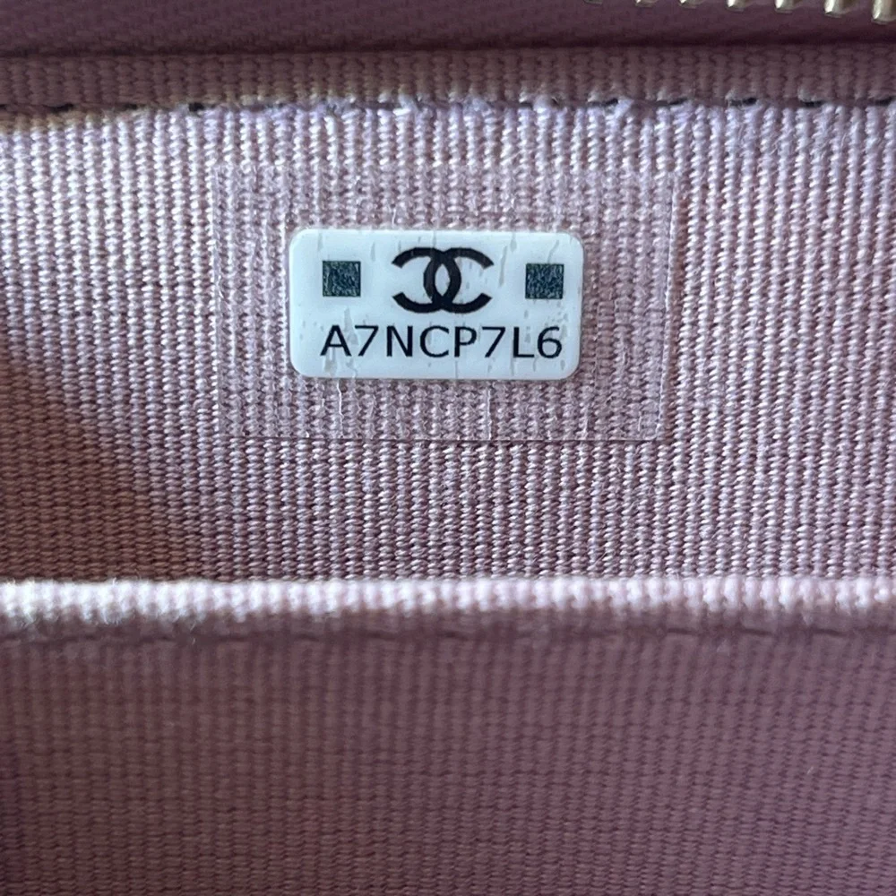 Chanel caviar quilted zip coin purse light pink